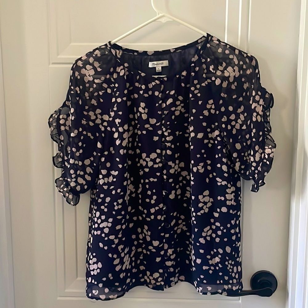 Madewell Memento Ruffle Sleeve Top in Drifting Petals